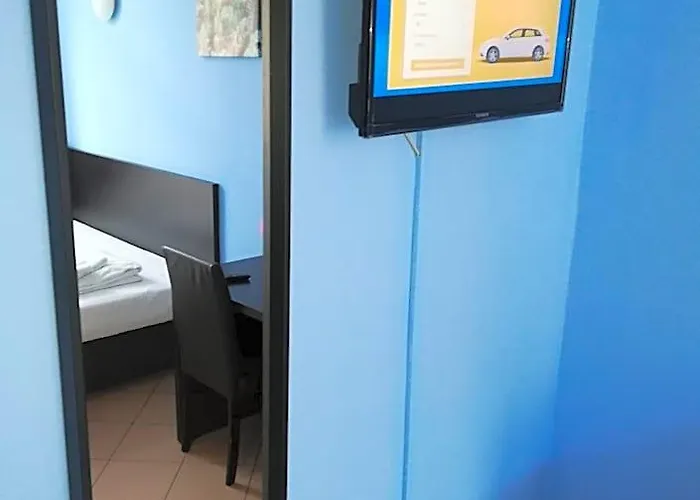 Angel Hotel 2*